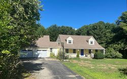 Pre-foreclosure in  LOCKE HILL LN Barrington, NH 03825