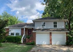 Pre-foreclosure in  NW CAMBRIDGE CT Blue Springs, MO 64015