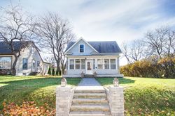 Pre-foreclosure in  NEBRASKA AVE E Saint Paul, MN 55106