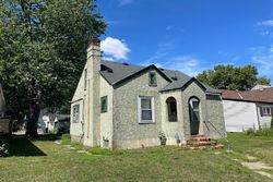 Pre-foreclosure in  DUPONT AVE N Minneapolis, MN 55430