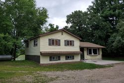 Pre-foreclosure in  HIGHWAY 95 NW Cambridge, MN 55008