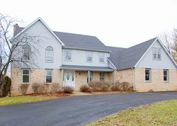 Pre-foreclosure in  DUNDEE RD Barrington, IL 60010