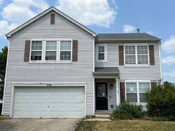 Pre-foreclosure in  SIOUX DR Round Lake, IL 60073