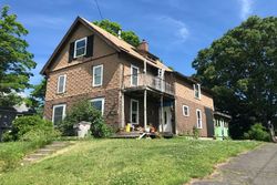 Pre-foreclosure in  SUMMIT ST Bristol, CT 06010