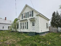 Pre-foreclosure Listing in WINTER ST SKOWHEGAN, ME 04976