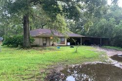 Pre-foreclosure in  OLD RIVER RD Denham Springs, LA 70726