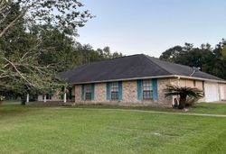 Pre-foreclosure in  CHATEAU ROUX PL Zachary, LA 70791