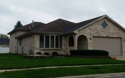 Pre-foreclosure in  S LUNA AVE Burbank, IL 60459