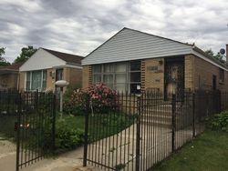 Pre-foreclosure in  S LAMON AVE Chicago, IL 60638
