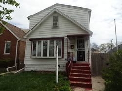 Pre-foreclosure in  N ORANGE AVE Chicago, IL 60634