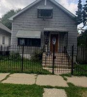 Pre-foreclosure in  N LAVERGNE AVE Chicago, IL 60639