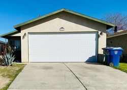 Pre-foreclosure in  TANNER ST Bakersfield, CA 93307