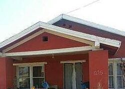 Pre-foreclosure Listing in OGDEN ST BAKERSFIELD, CA 93305