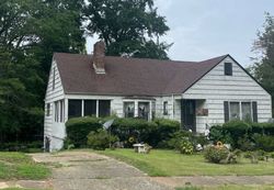 Pre-foreclosure in  3RD AVE S Birmingham, AL 35206