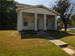 Pre-foreclosure in  N PARK ST Seymour, IN 47274