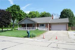 Pre-foreclosure Listing in WOODCREEK DR GREENWOOD, IN 46142