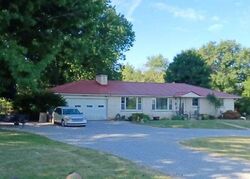  E 250 N, Anderson IN