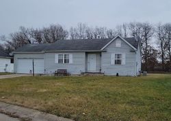 Pre-foreclosure in  MEADOW GLEN DR Elkhart, IN 46516