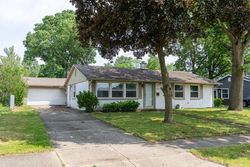 Pre-foreclosure in  KENT LN South Bend, IN 46615