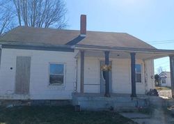Pre-foreclosure Listing in HIGH ST CAMBRIDGE CITY, IN 47327