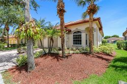 Pre-foreclosure in  VIA JARDIN Palm Beach Gardens, FL 33418