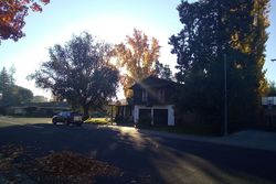 Pre-foreclosure in  EDGEWOOD DR Lodi, CA 95240