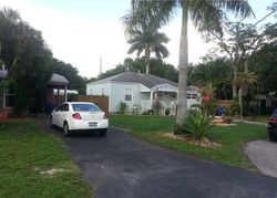Pre-foreclosure in  SW 11TH ST Fort Lauderdale, FL 33315