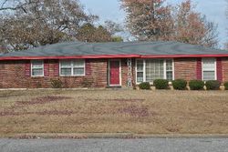 Pre-foreclosure in  N COLONIAL DR Montgomery, AL 36111