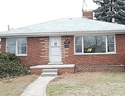 Pre-foreclosure in  MERRILL AVE Lincoln Park, MI 48146