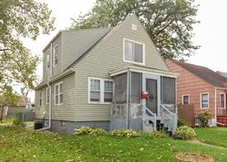 Pre-foreclosure in  152ND PL Calumet City, IL 60409