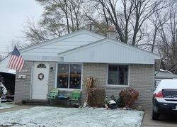 Pre-foreclosure in  JEWETT AVE Warren, MI 48089