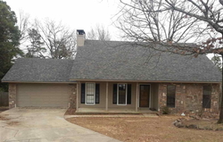 Pre-foreclosure in  VANTAGE DR Maumelle, AR 72113