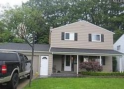 Pre-foreclosure in  JACKIE LN Cleveland, OH 44124