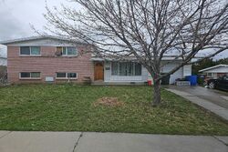 Pre-foreclosure in  ANTELOPE AVE Tooele, UT 84074