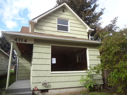 Pre-foreclosure in  S THOMPSON AVE Tacoma, WA 98418