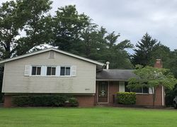 Pre-foreclosure in  BROOKWOOD DR Fairfax, VA 22030