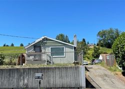 Pre-foreclosure in  E PORTLAND AVE Tacoma, WA 98404