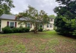 Pre-foreclosure in  ROLLING RD S Scottsville, VA 24590