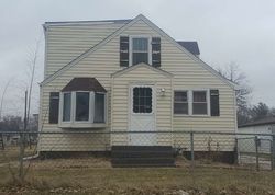 Pre-foreclosure in  MARIE AVE Machesney Park, IL 61115