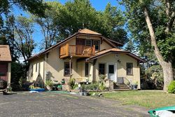 Pre-foreclosure in  OAKHURST AVE Saint Paul, MN 55127