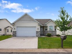 Pre-foreclosure in  BUCHANAN LN S Cambridge, MN 55008