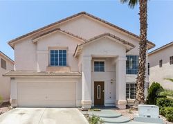 Pre-foreclosure in  IVY HOLLOW CT Las Vegas, NV 89143