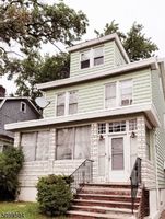 Pre-foreclosure in  LONGFELLOW AVE Newark, NJ 07106