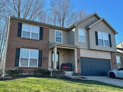 Pre-foreclosure in  N HEARTWOOD RD Amelia, OH 45102
