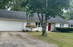 Pre-foreclosure Listing in LANCASTER RD BLOOMFIELD HILLS, MI 48302