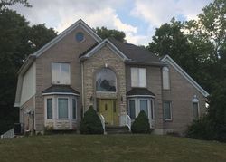 Pre-foreclosure in  CHAPEL WOODS DR Batavia, OH 45103