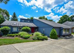 Pre-foreclosure in  PEBBLE BROOK DR Englewood, OH 45322