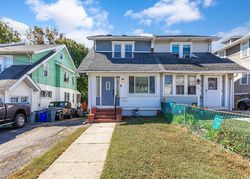 Pre-foreclosure in  SUMMIT AVE Prospect Park, PA 19076