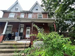 Pre-foreclosure in  LINCOLN AVE Pottstown, PA 19464