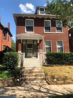 Pre-foreclosure in  VERMONT AVE Saint Louis, MO 63111